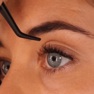 Pre-Glued Whispy Medium - Press-On Lashes (Brown)